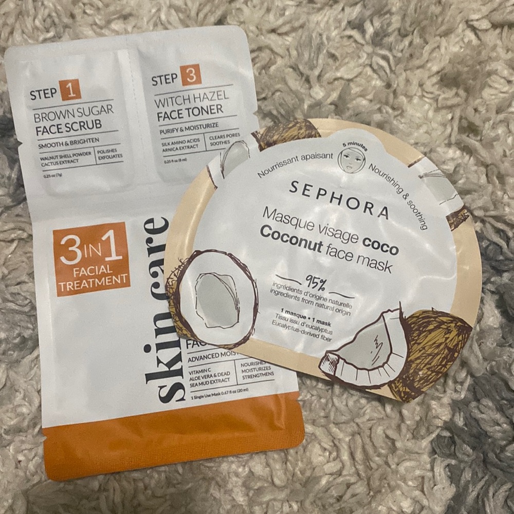 2 face masks